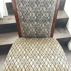 Elegant Dinning Chair