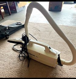 Oreck XL Corded Bagged Canister Vacuum Cleaner w/ Hose & Extension Wand White