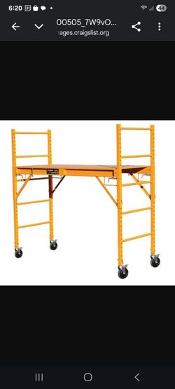 Scaffolding, has wheels, 900lbs capacity