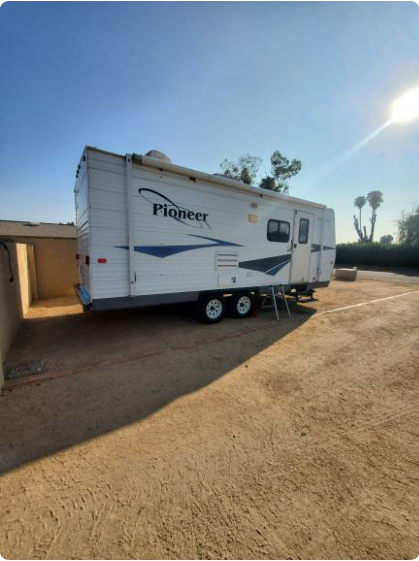 2006 Pioneer travel trailer