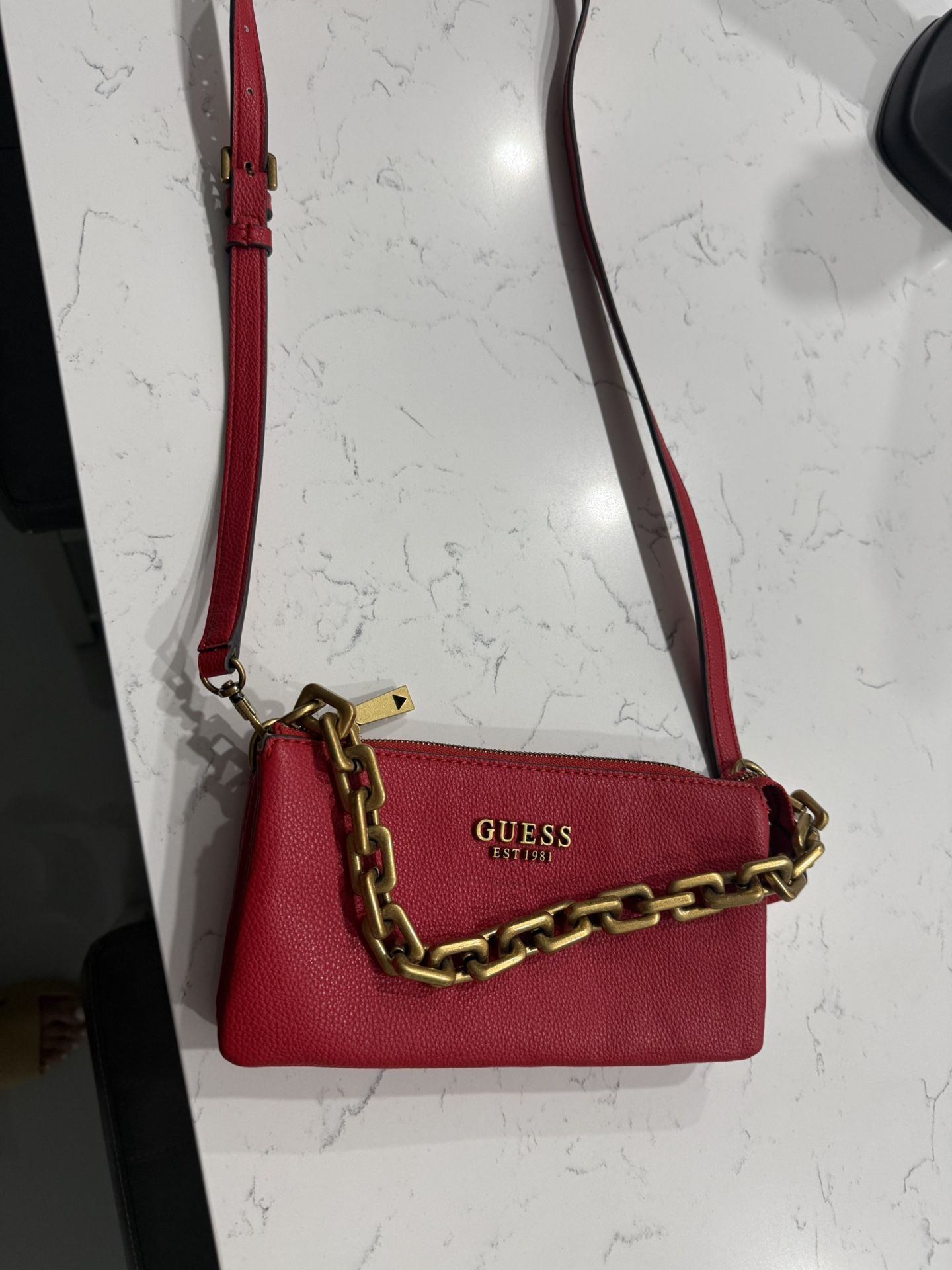 Guess Crossbody