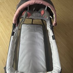Floor Bassinet