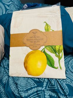 Maison d'Hermine Lemon Print Round Tablecloth 69"