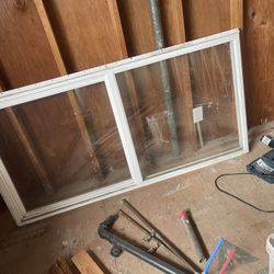 Vinyl Window  L 35.5 / W 71.5 