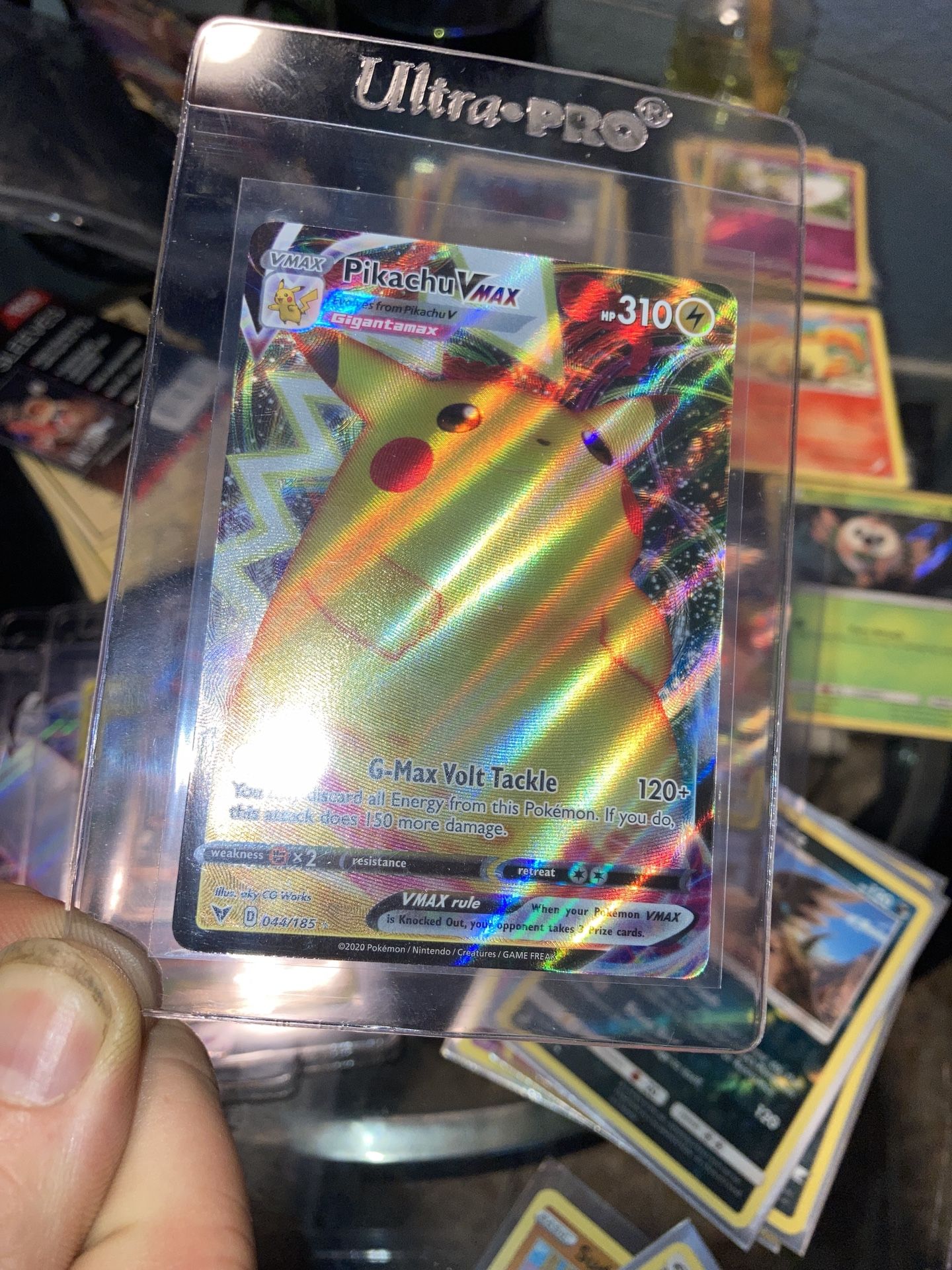 Pokemon Card Pikachu VMAX 044/185 Vivid Voltage Full Art Holo Ultra Rare!!!!!!!