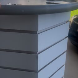 Store accessories holder