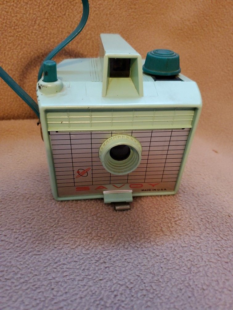 Vintage Imperial Savoy Box Camera