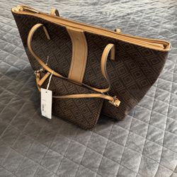 Liz Claiborne Lisa Tote Bag (NEW)