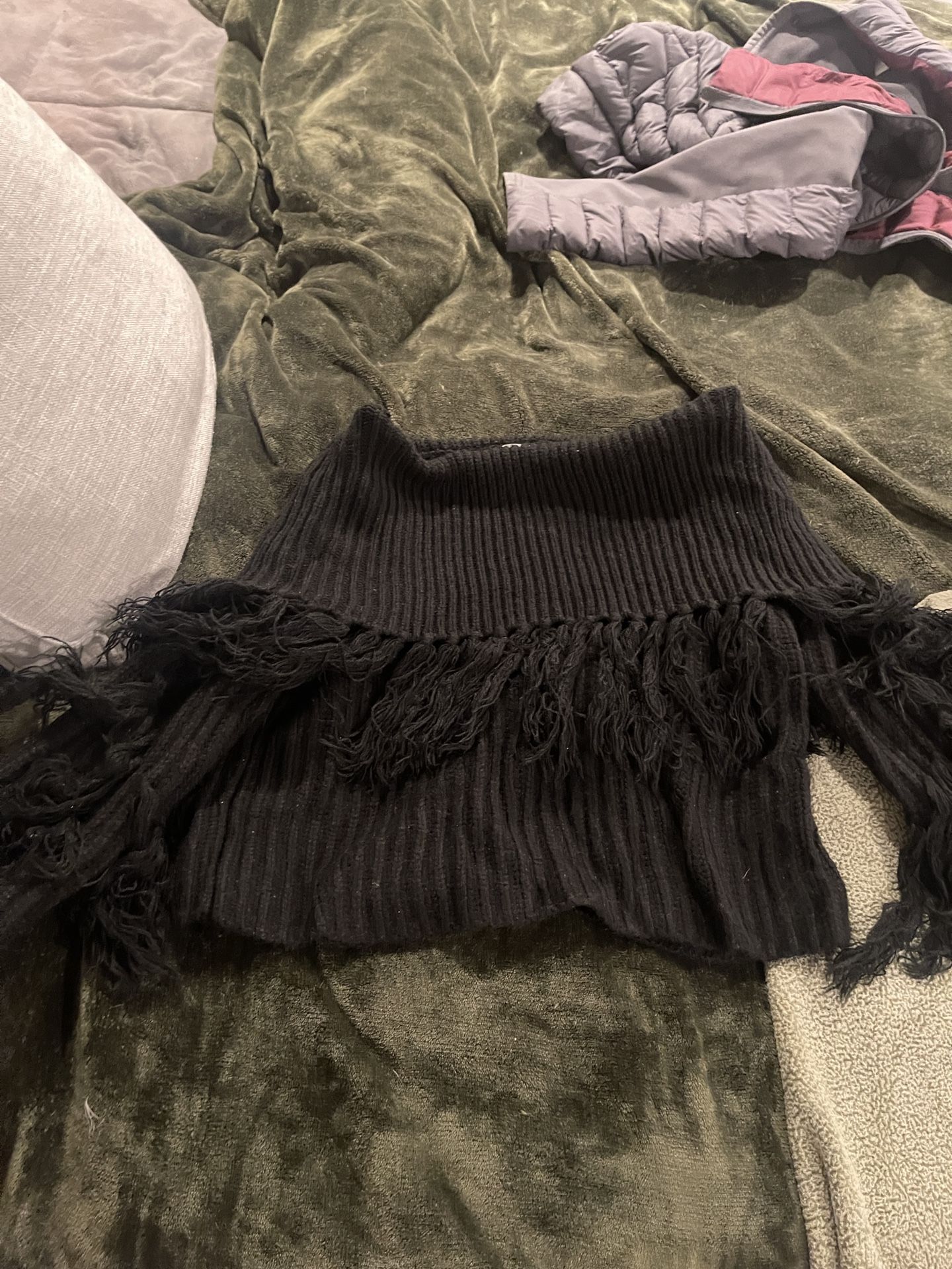 Women’s Black Off The Shoulder Fringe Sweater
