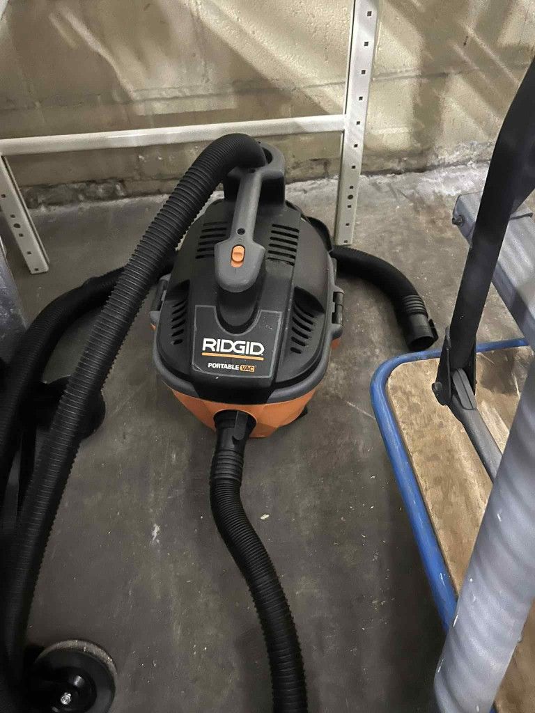 Portable Vacuum
