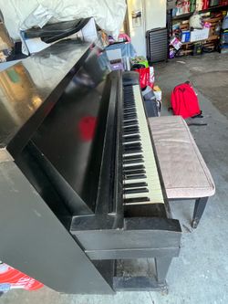 Free Piano..must be picked up!
