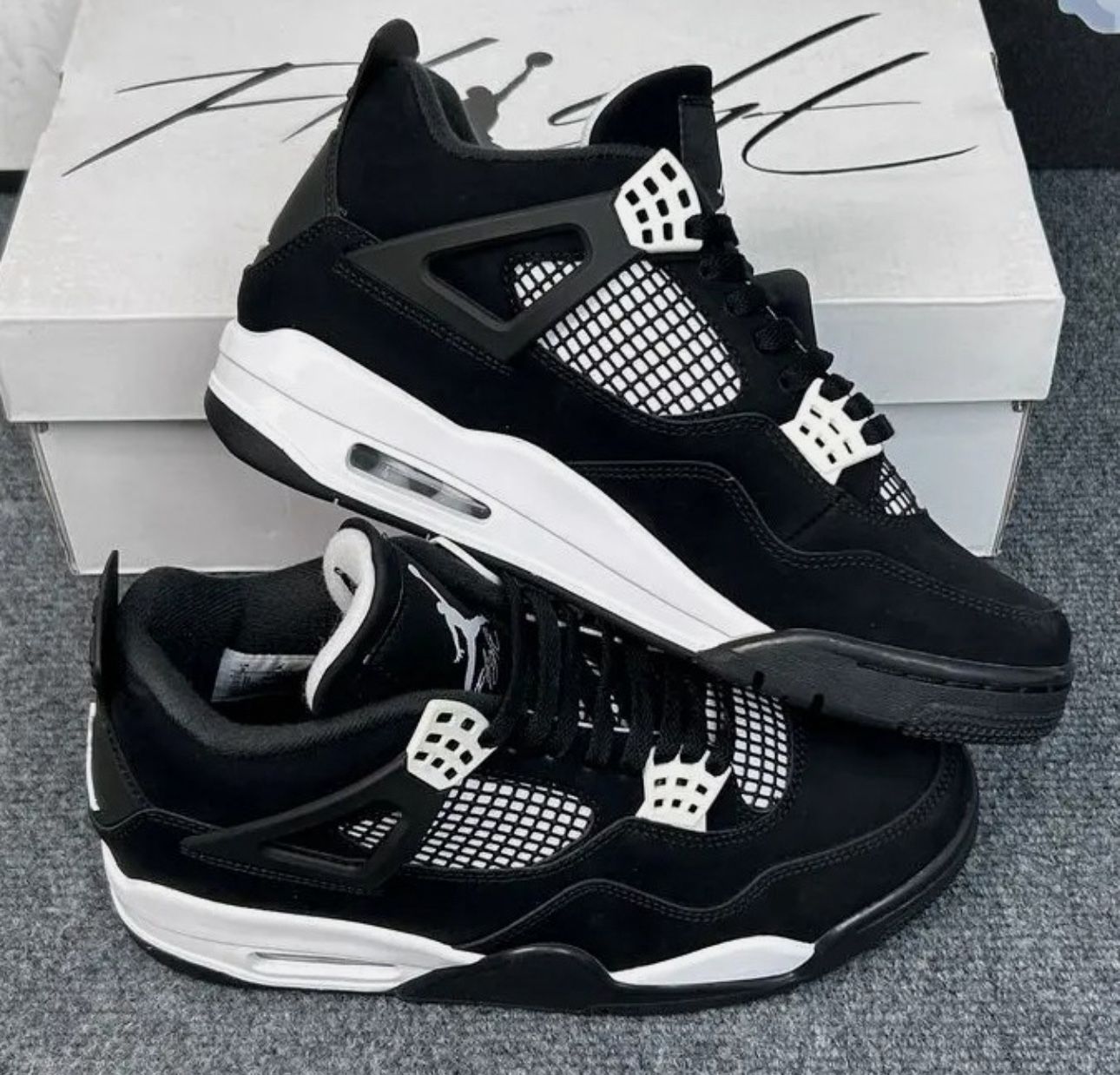 Jordan 4’s White Thunder