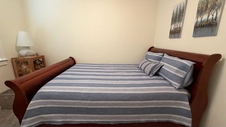 Queen Sleigh Bed