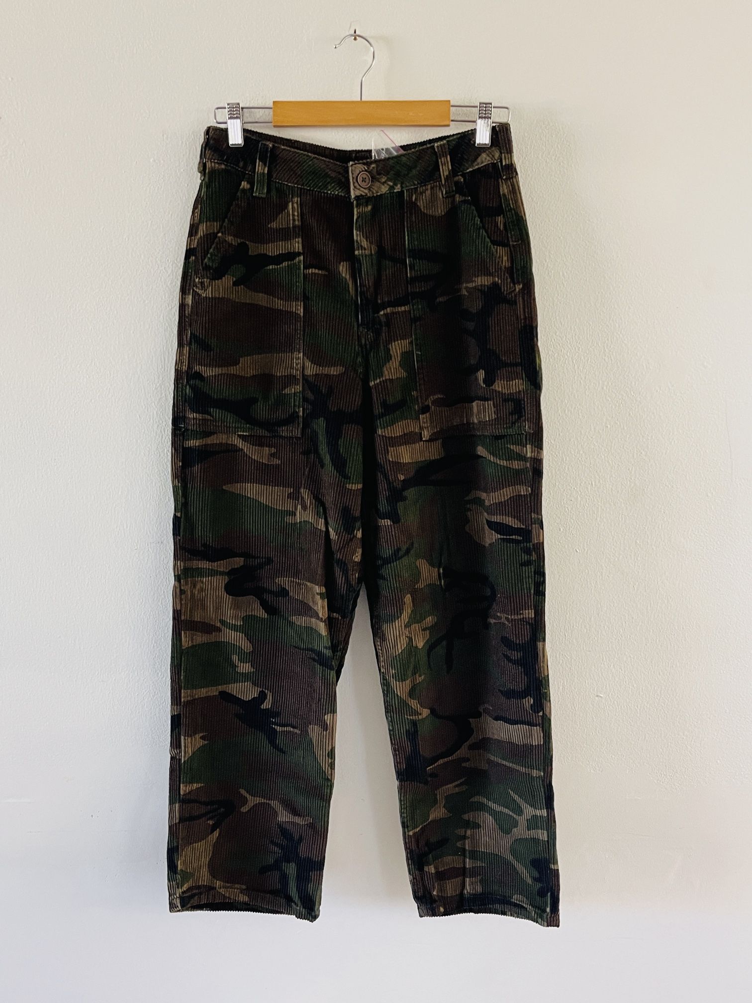 Top shop cargo style camo print pants. NWT E