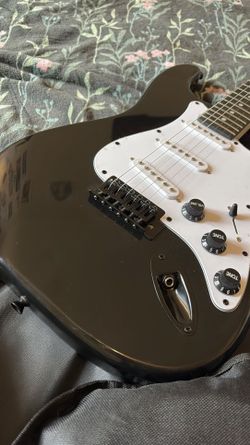 Lux Pro 39” Electric Guitar Beginner Kit W/ Amp