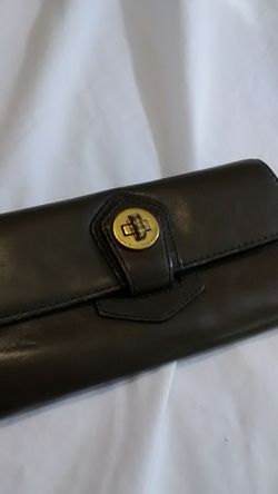 Gorgeous & Rare Dark Briwn/Greish Marc By Marc Jacobs Wallet Turn Lock Key Authentic Used & Very Loved 7 1/2x 4x1