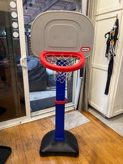 Little tiles basketball hoop