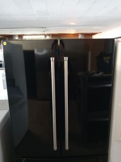 OPEN SUNDAYS! KitchenAid Black Steel French door refrigerator-Free delivery 