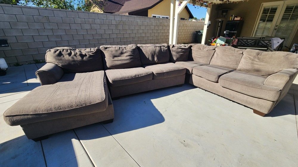 Gray U Sectional Couch /w Chase And Love Seat