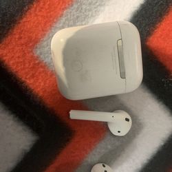 2nd Gen Apple Air Pods