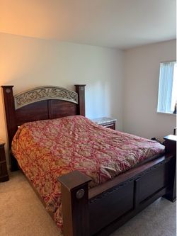 Queen Bedroom Set