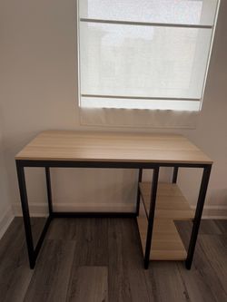 Computer desk