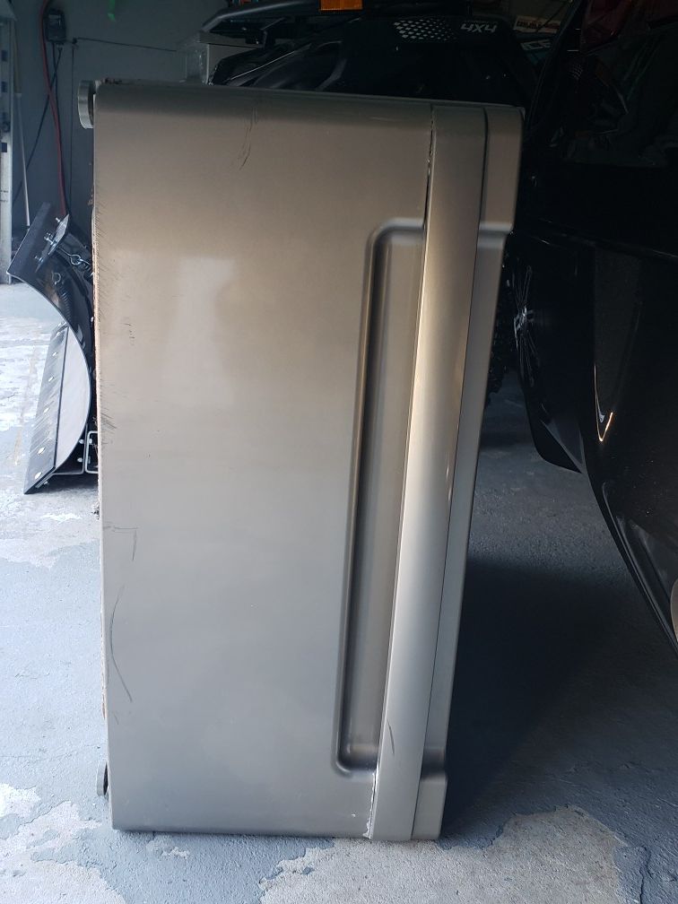 Lg frontloader pedestals