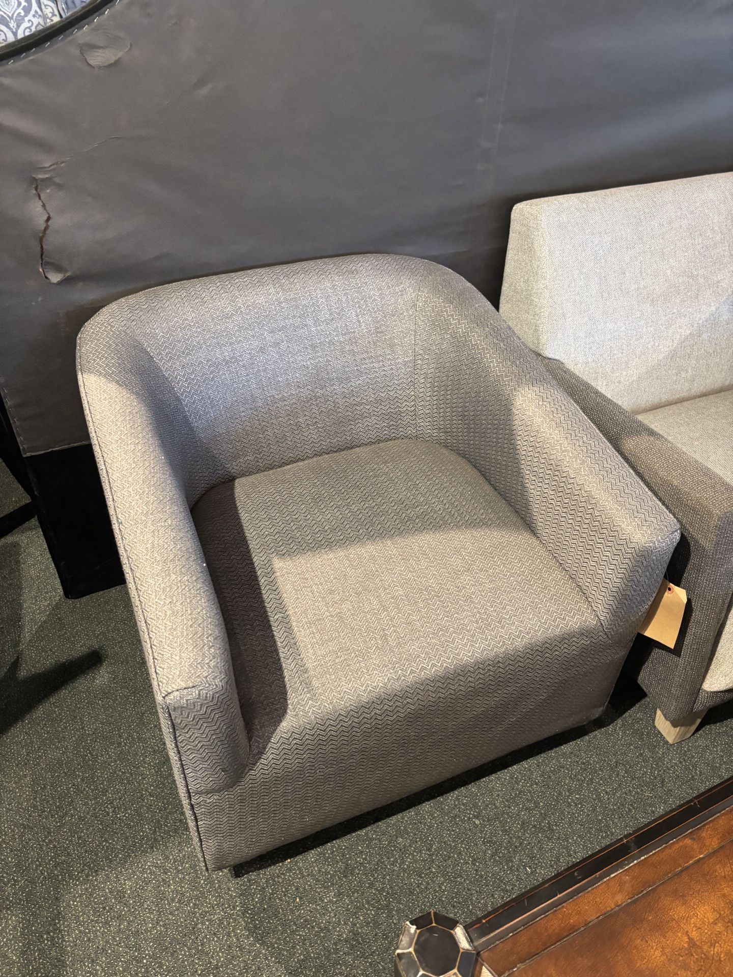 Chair SKU# RVD9N6