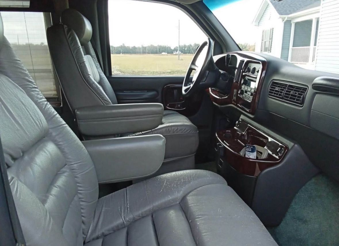 2022 Chevrolet Express