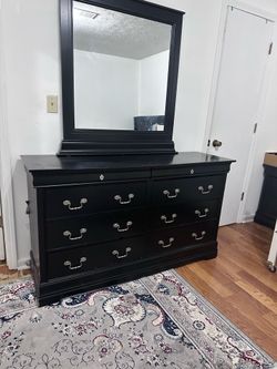 Furniture ￼