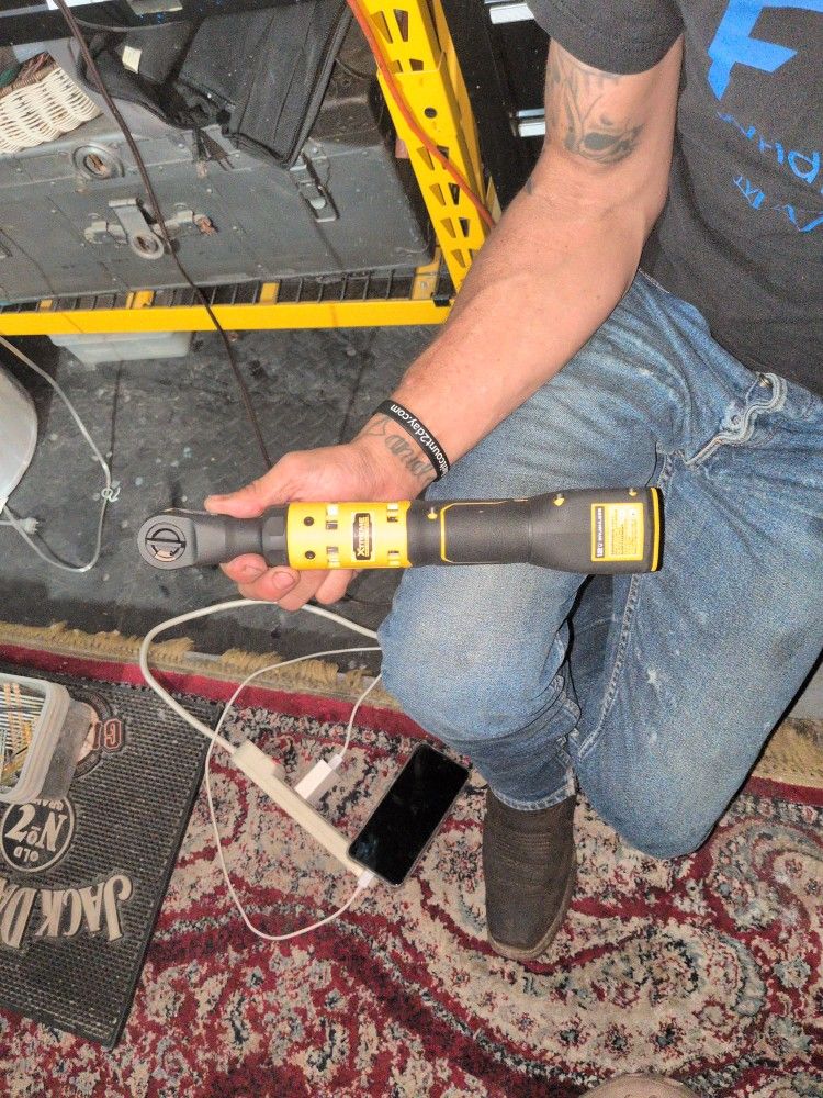 DeWalt Extreme Brushless 3/8 Drive Ratchet 12V