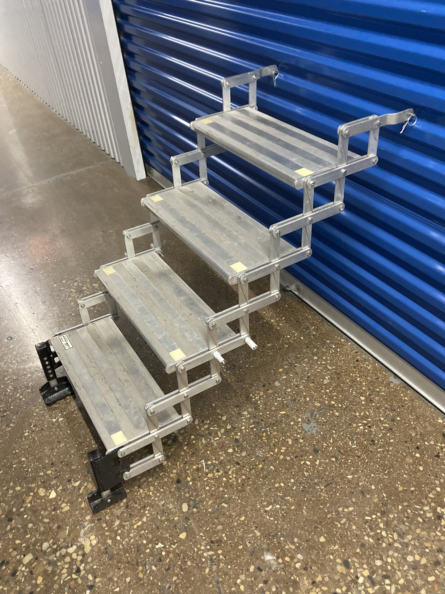Scissor Steps