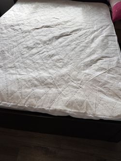 Queen Size Mattress Protector