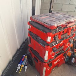 Milwaukee Rolling Tool Box PAK OUT