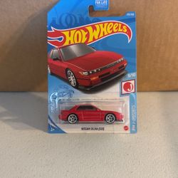 Hot Wheels NISSAN SILVIA (S13)