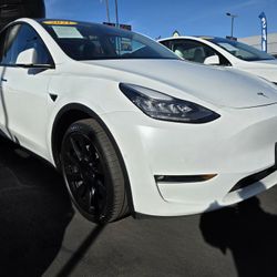 2021 TESLA MODEL Y LONG RANGE SPORT UTILITY 4D 