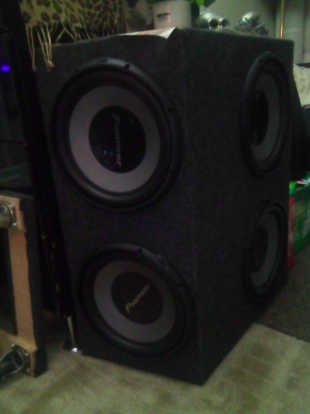 Speakers W/ Accessories
