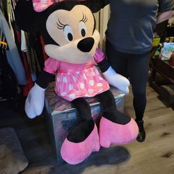 Huge 60' Plush Minnie Mouse 
