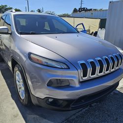 2015 Jeep Cherokee - No Dealer