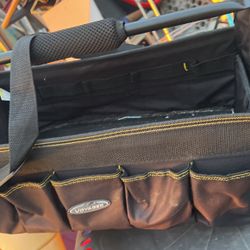 Tool Bag With Shoulder Stripe For Easy To Carry And Lots Of Packets 