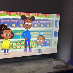 Stereo and 50’ SMART TV WITH REMOTE