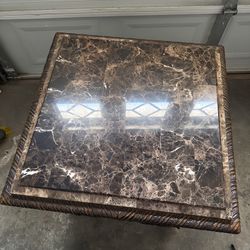 Elegant Marble-Top Side Table - Ornate Wood Carving  
