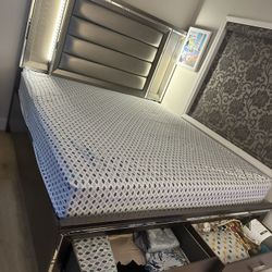 King Bed with Mattress + Dresser + End Table 