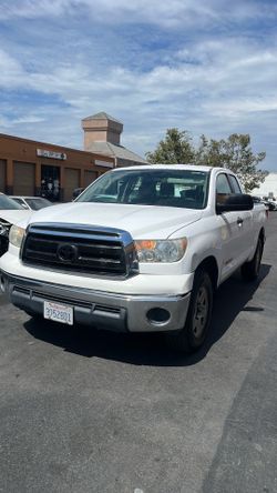 2012 tundra base model 6 cilinder