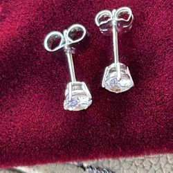 18k  White Gold VS
