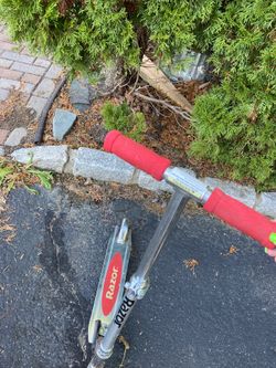 Kid Red Razor Scooter