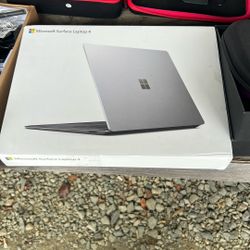 Microsoft Surface Laptop 4