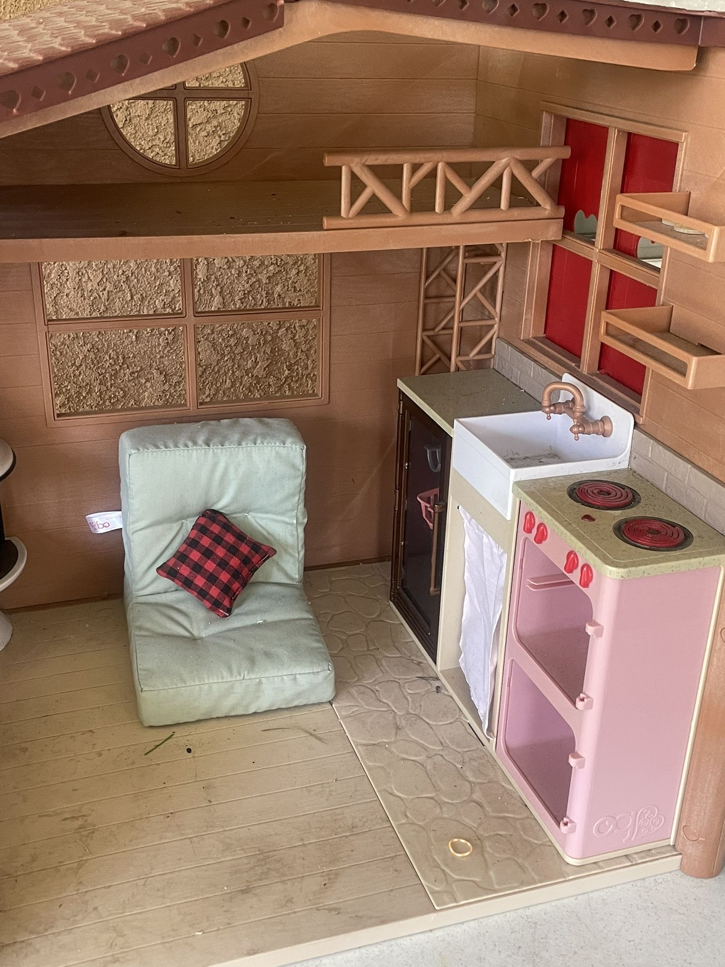 American Girl Doll Cabin With Doll