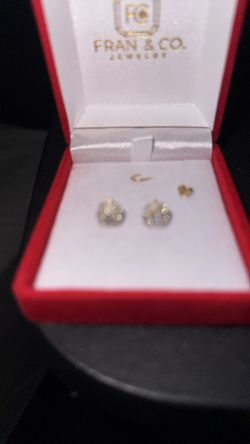 Real natural diamond earrings.