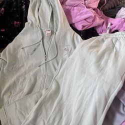 Brand New Victoria Secret Sweatsuit